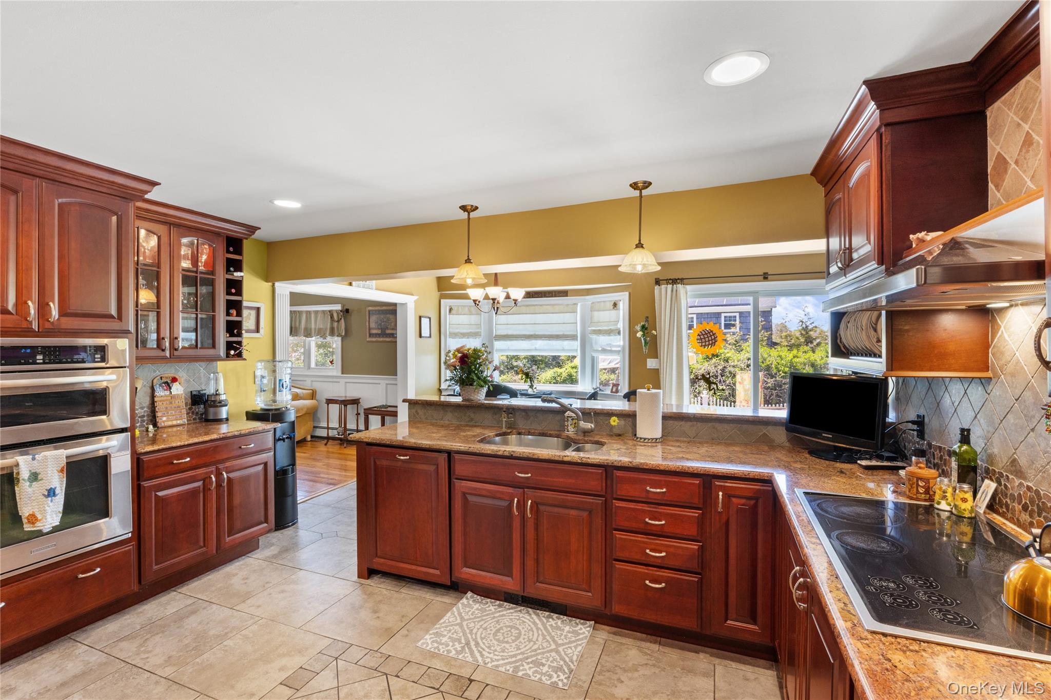 Single Family Palmer Drive Suffolk County, NY 11782, MLS-995680-16