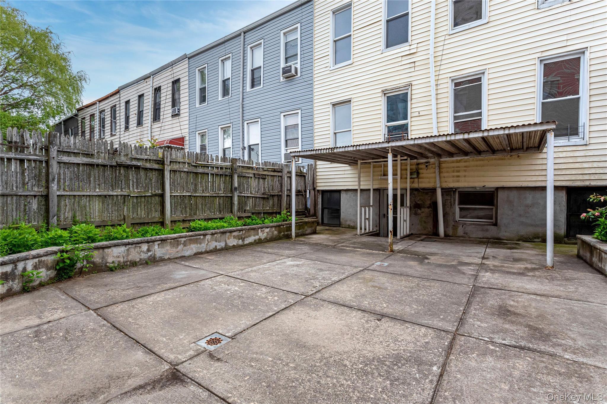 Single Family 40th  Brooklyn, NY 11232, MLS-995687-28