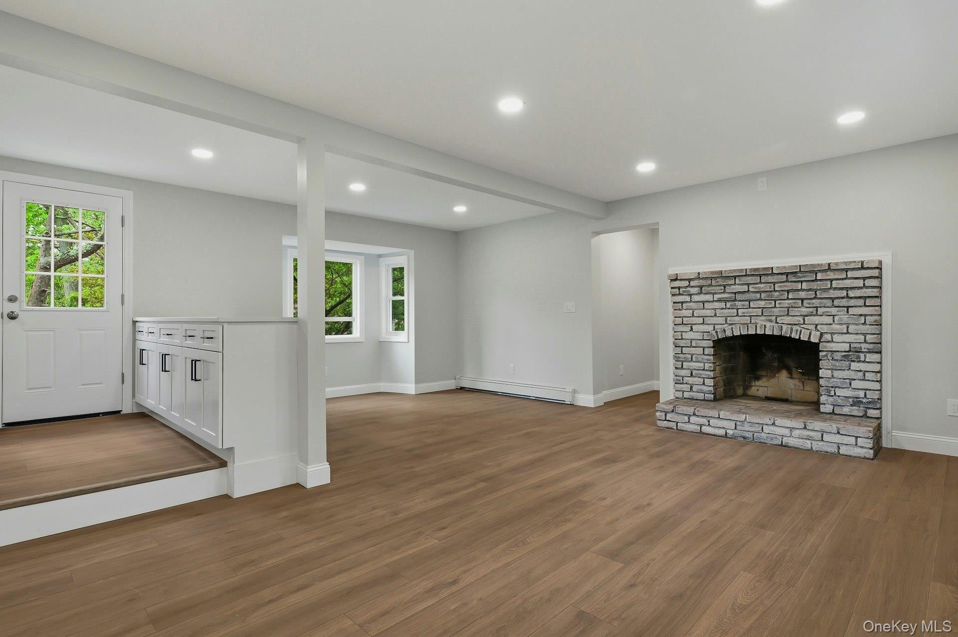 Single Family Rustic Road Suffolk County, NY 11720, MLS-995719-11