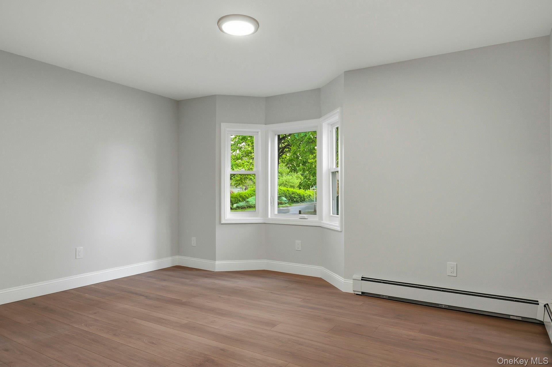 Single Family Rustic Road Suffolk County, NY 11720, MLS-995719-27