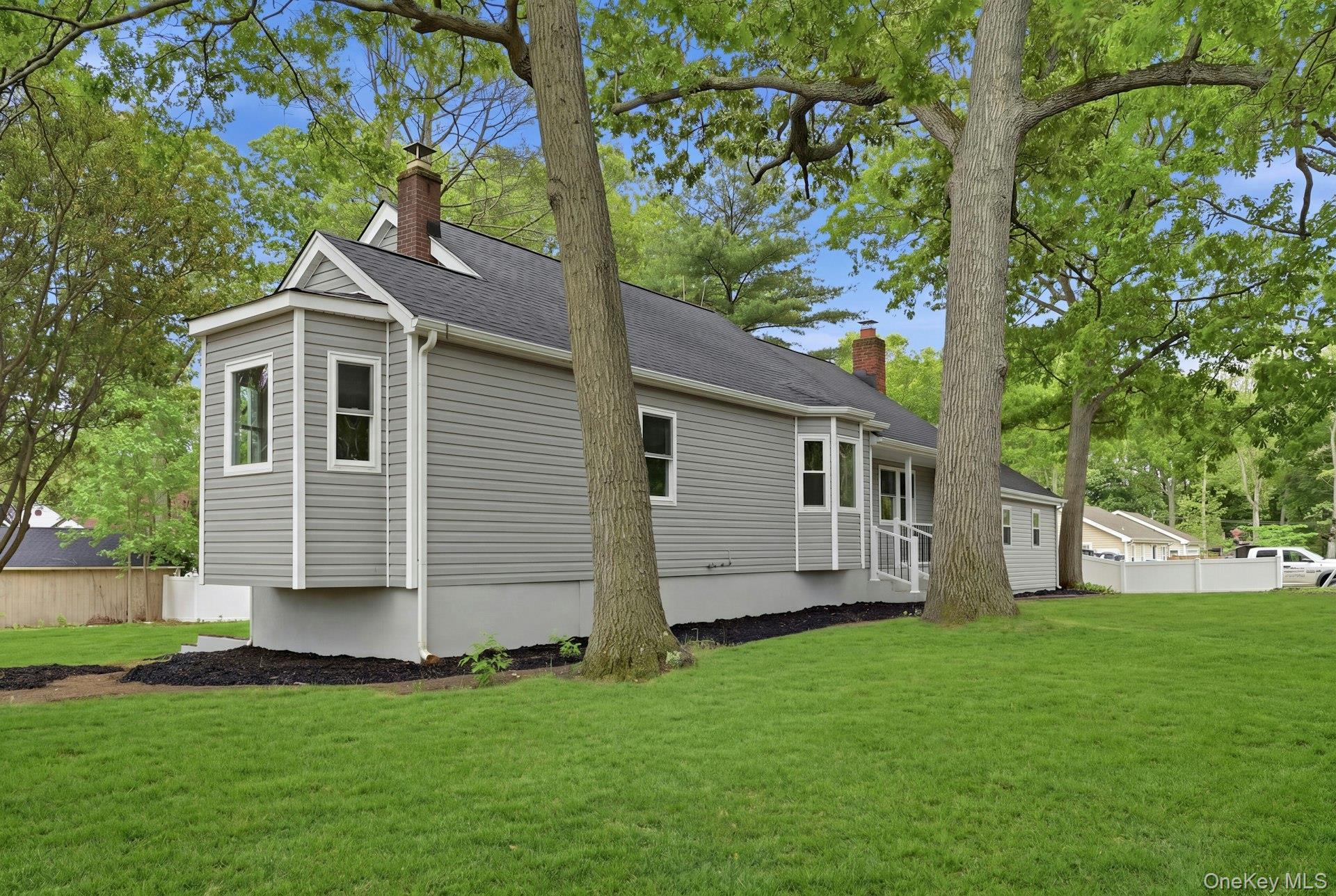 Single Family Rustic Road Suffolk County, NY 11720, MLS-995719-7