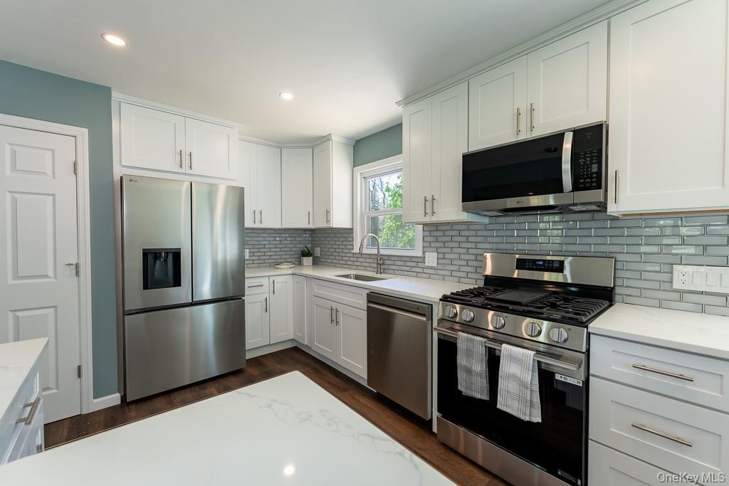 Single Family Oriole Drive Dutchess County, NY 12601, MLS-995740-13