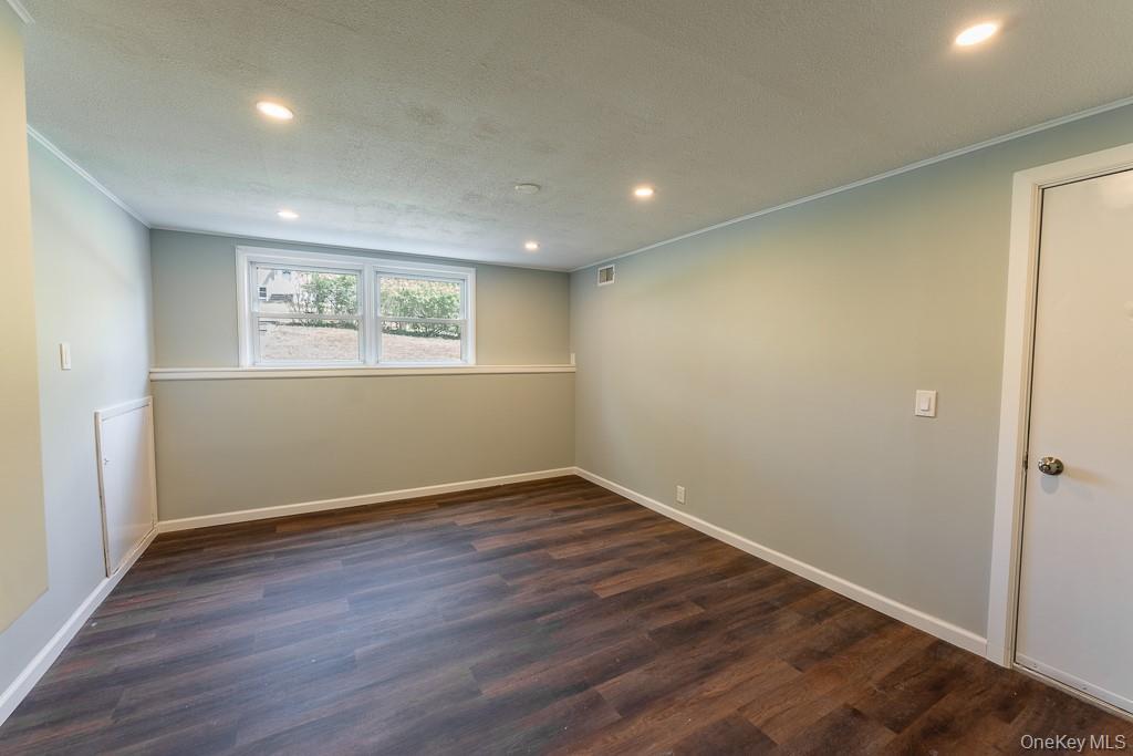 Single Family Oriole Drive Dutchess County, NY 12601, MLS-995740-27