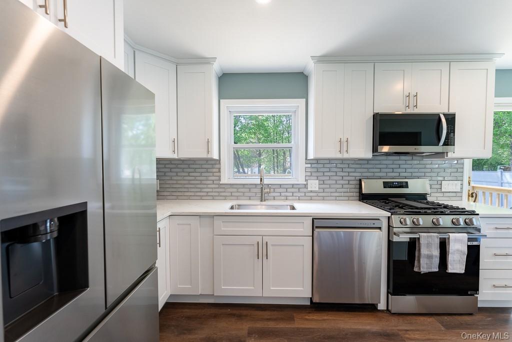 Single Family Oriole Drive Dutchess County, NY 12601, MLS-995740-32