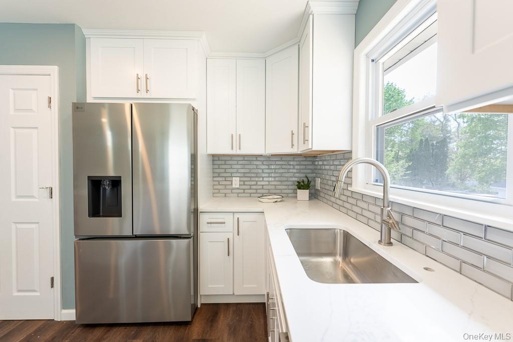 Single Family Oriole Drive Dutchess County, NY 12601, MLS-995740-33