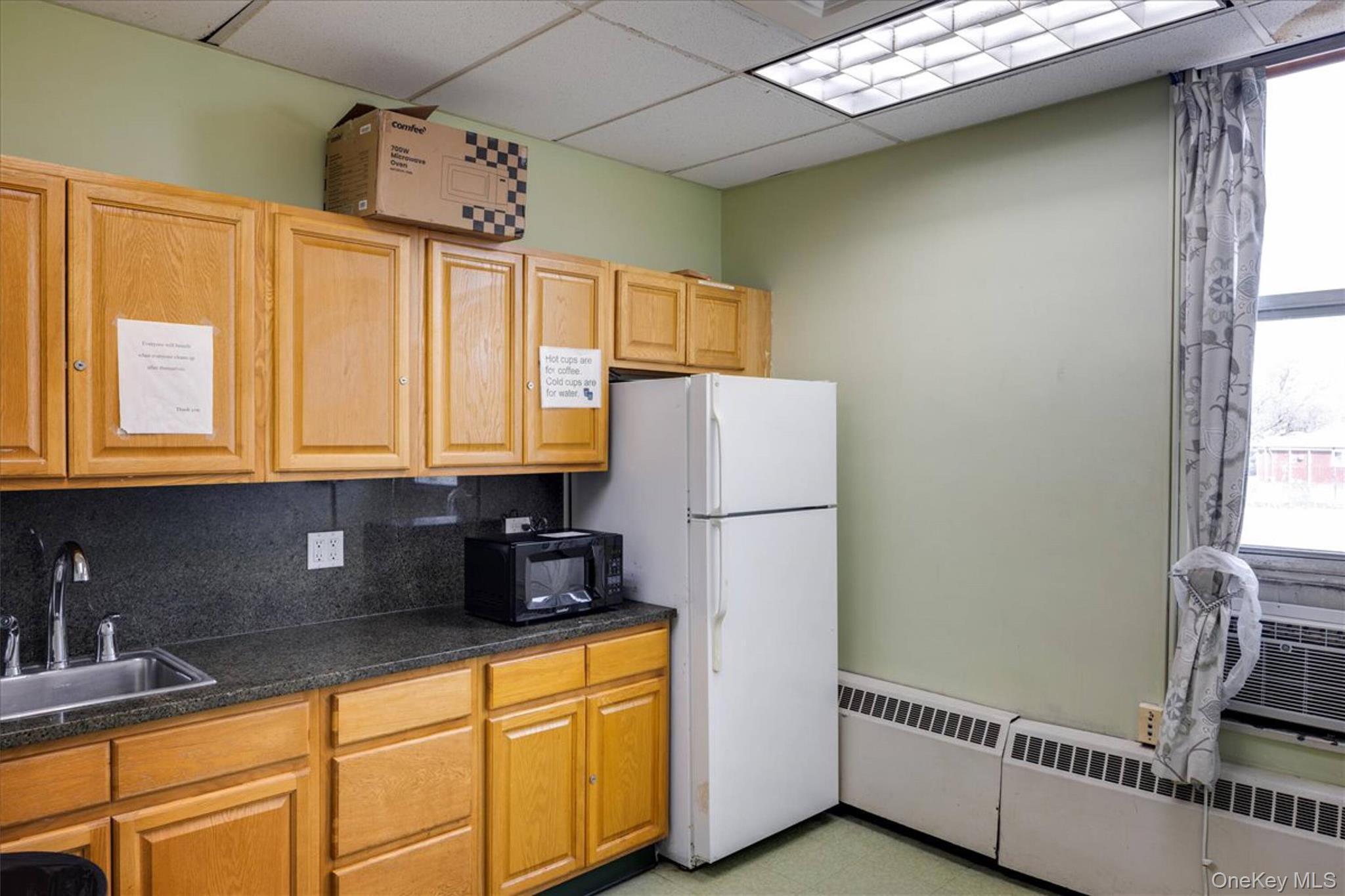 Commercial Lease 168th  Queens, NY 11366, MLS-995744-17