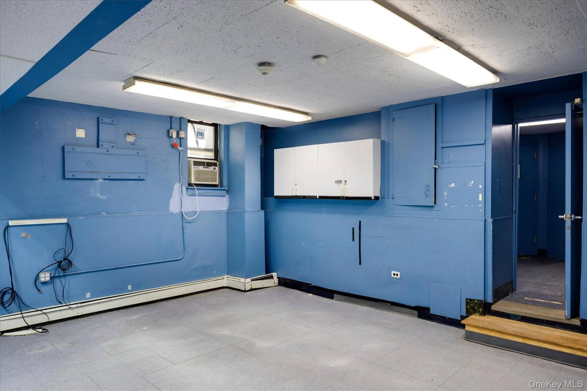 Commercial Lease 168th  Queens, NY 11366, MLS-995744-29