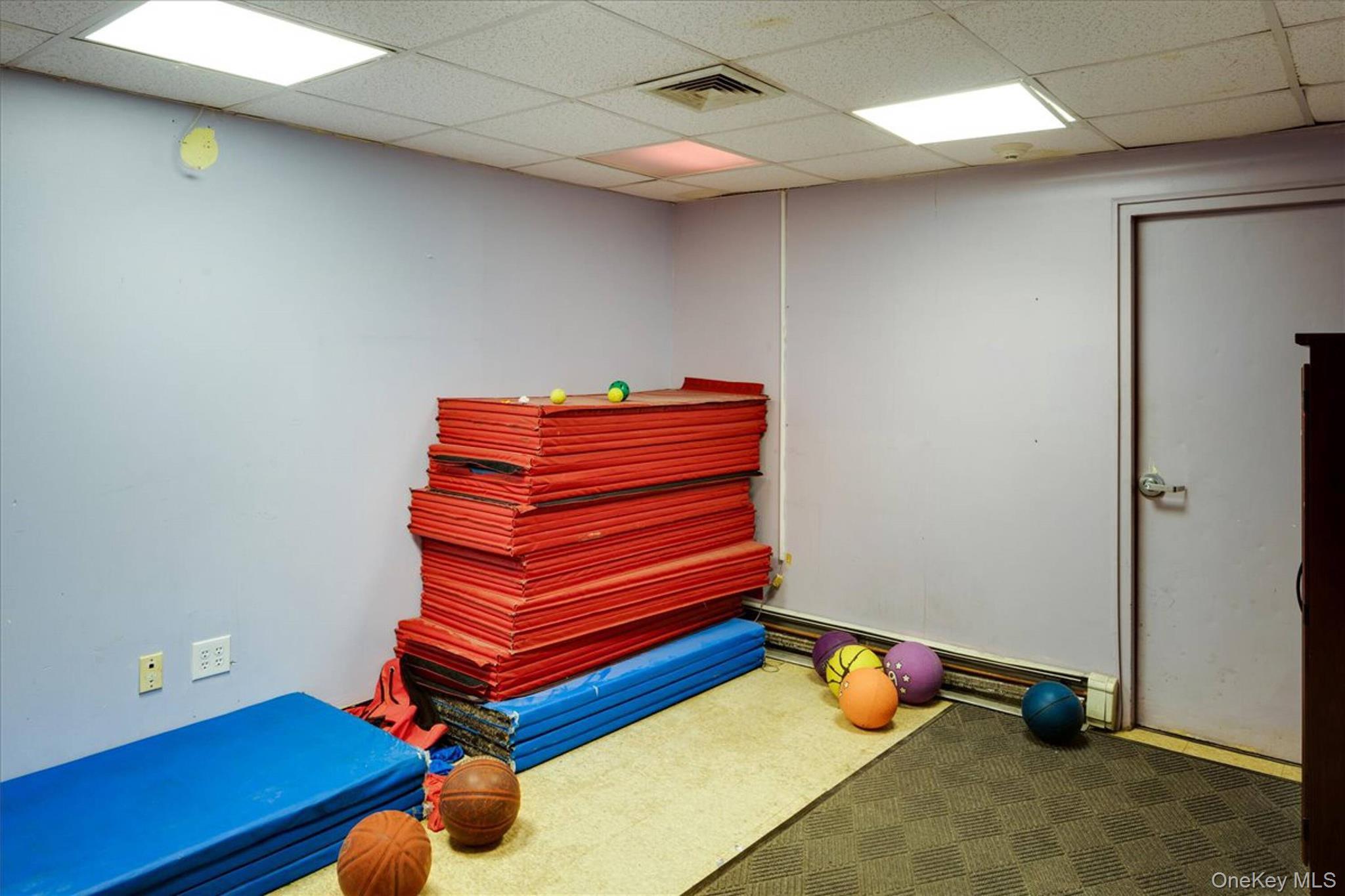Commercial Lease 168th  Queens, NY 11366, MLS-995744-30