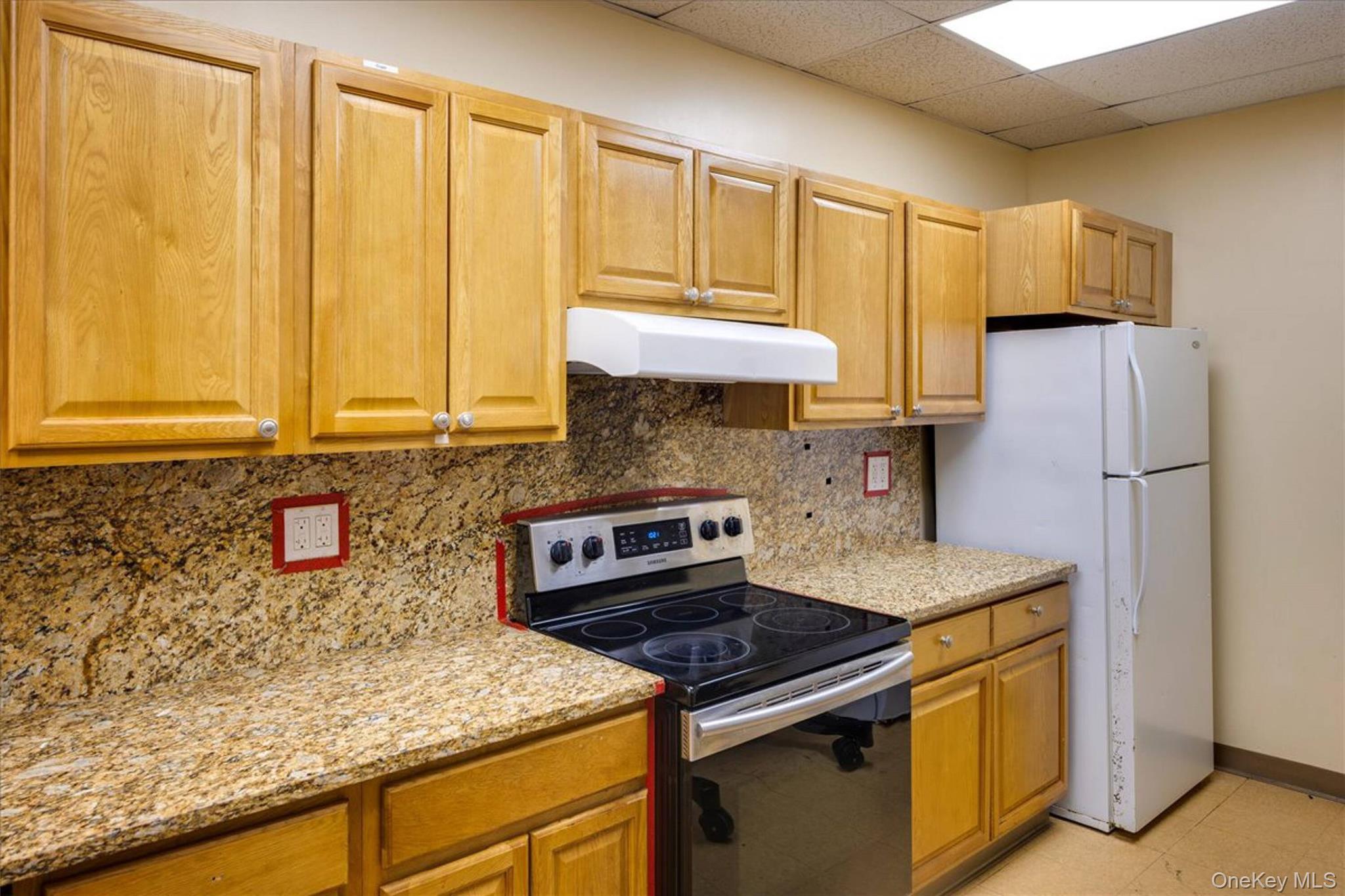 Commercial Lease 168th  Queens, NY 11366, MLS-995744-32