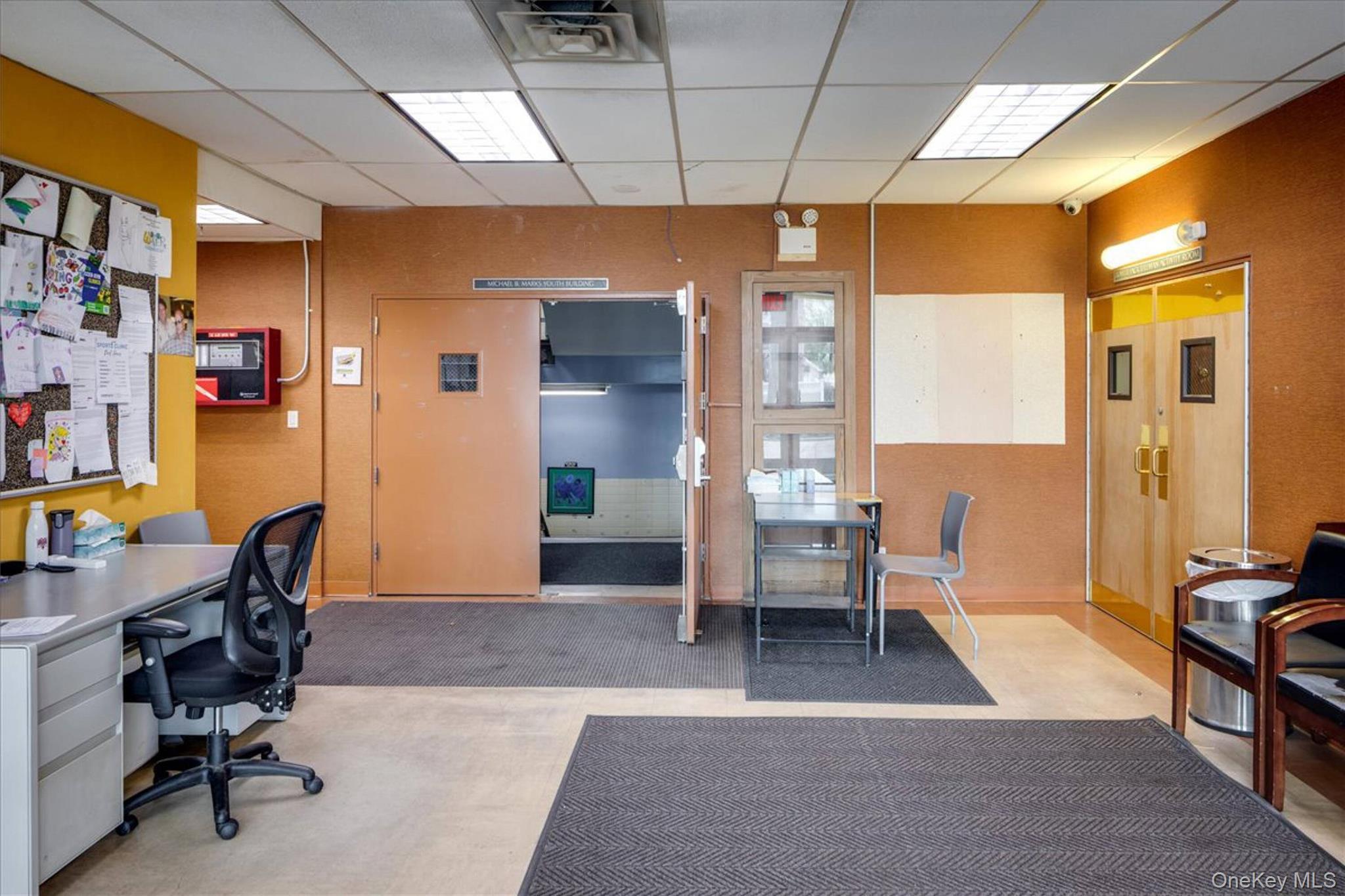 Commercial Lease 168th  Queens, NY 11366, MLS-995744-9