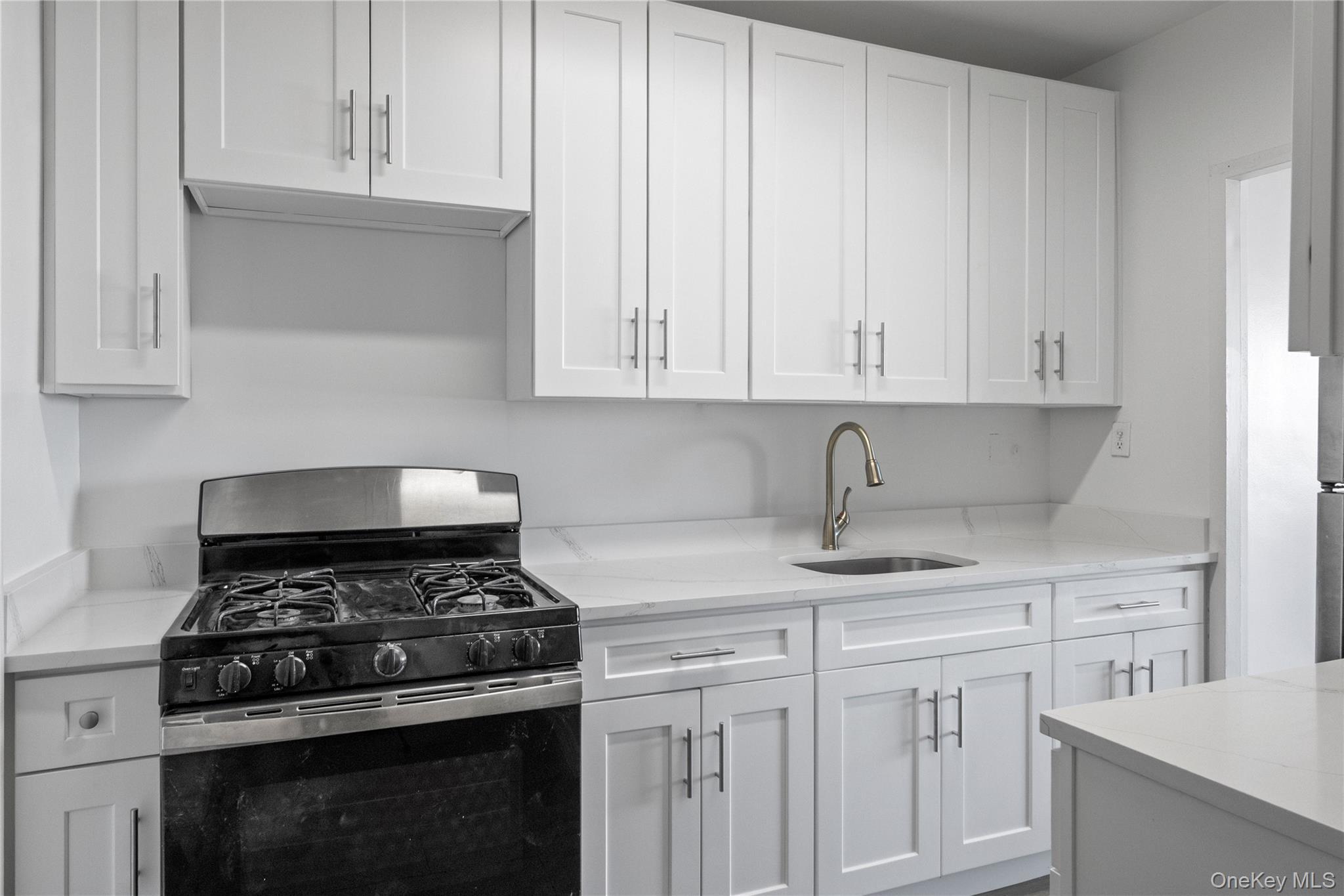 Single Family Fordham Hill  Bronx, NY 10468, MLS-995748-10