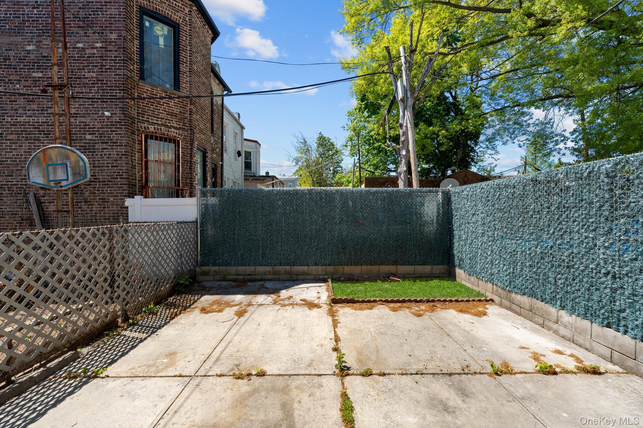 Single Family Richmond  Brooklyn, NY 11208, MLS-995749-11