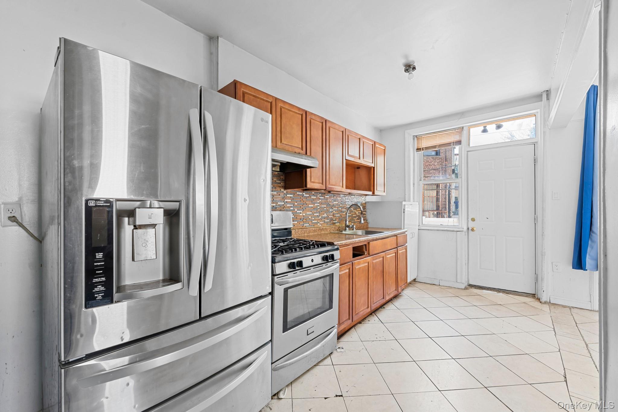 Single Family Richmond  Brooklyn, NY 11208, MLS-995749-2