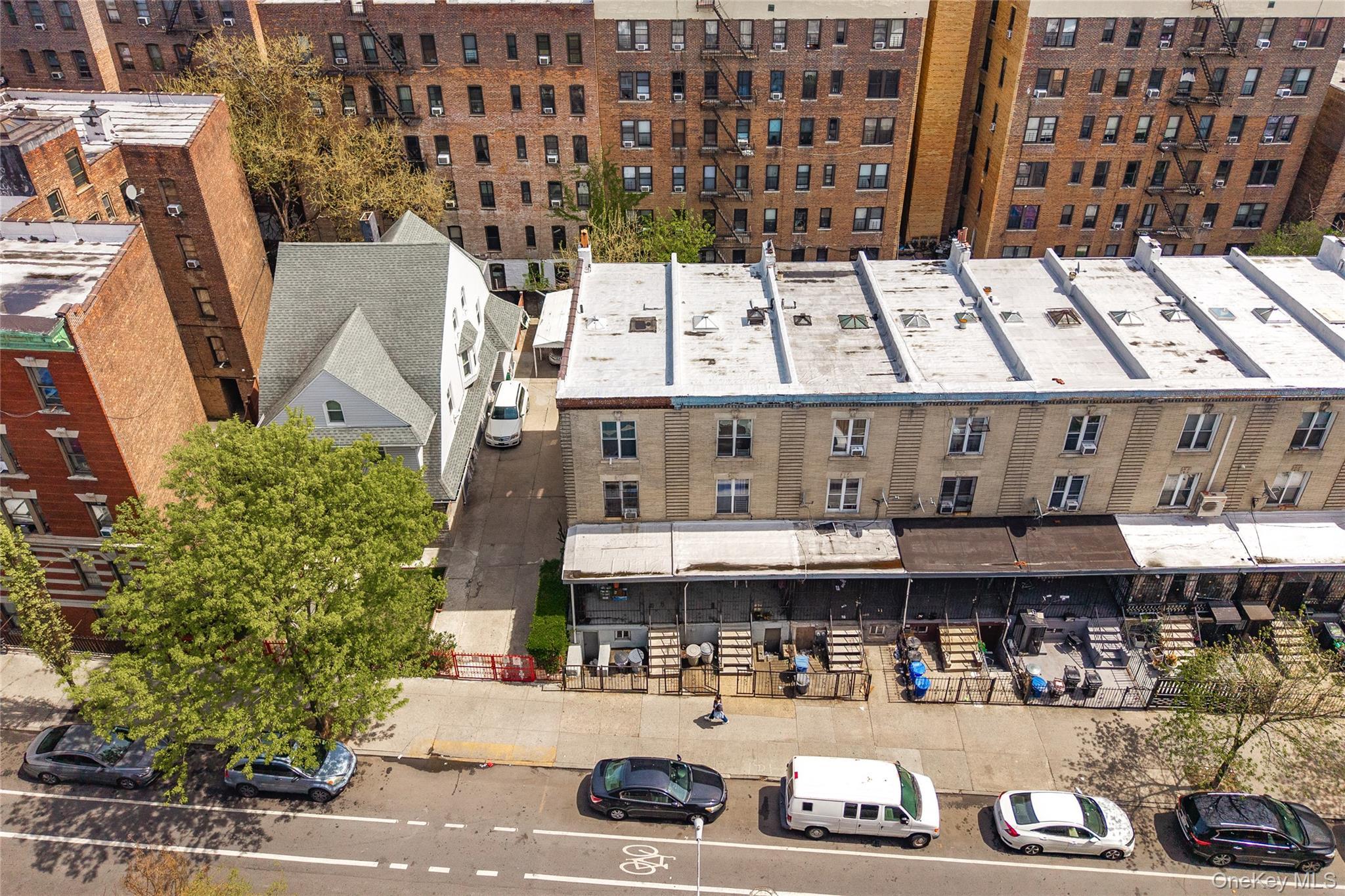 Single Family Grand  Bronx, NY 10468, MLS-995771-2
