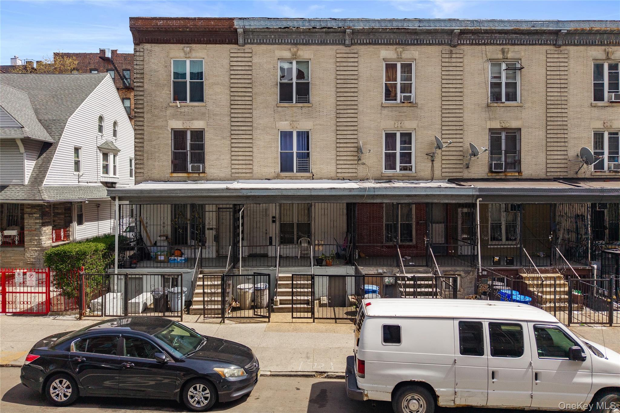Single Family Grand  Bronx, NY 10468, MLS-995771-8