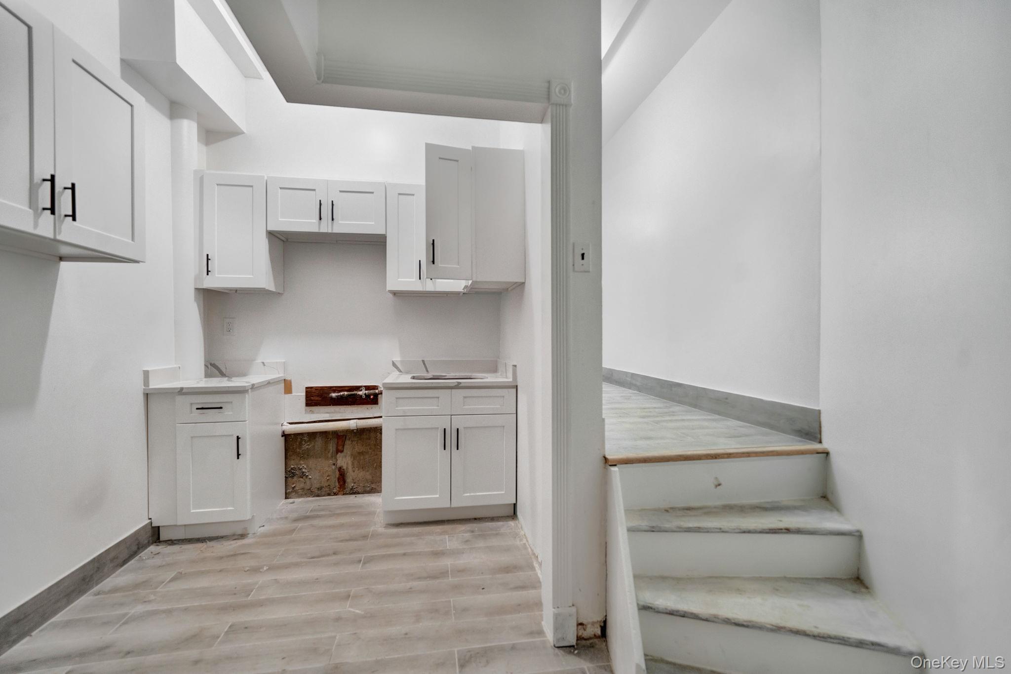 Single Family Wilson  Bronx, NY 10469, MLS-995775-25