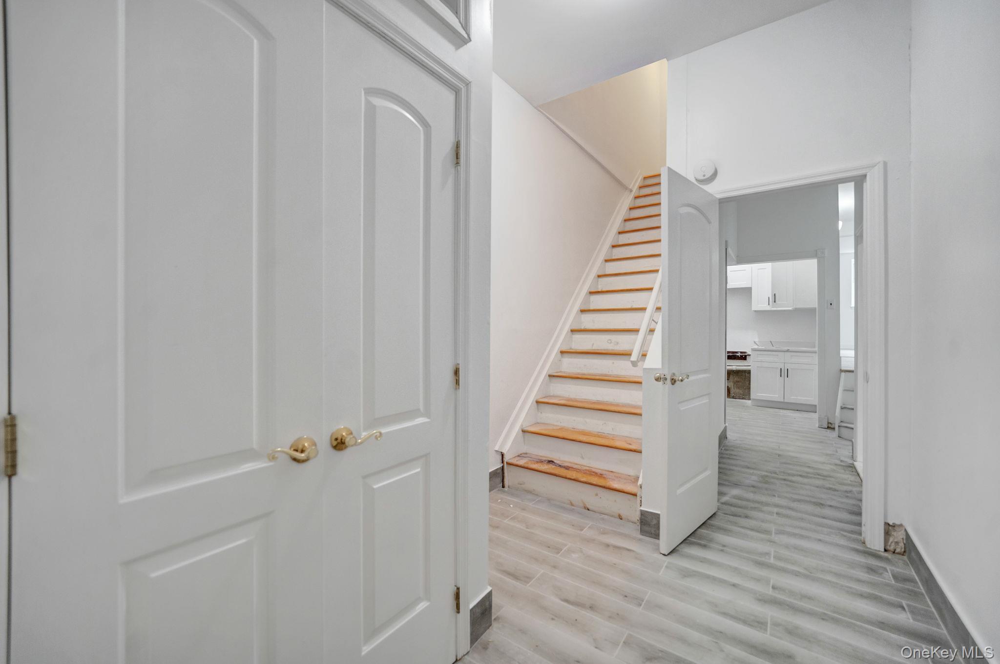 Single Family Wilson  Bronx, NY 10469, MLS-995775-26