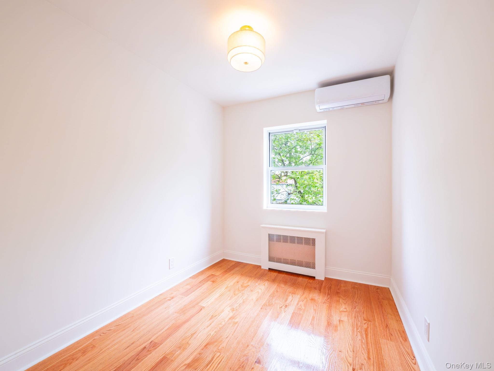 Single Family Hendrickson Brooklyn, NY 11234, MLS-995780-20