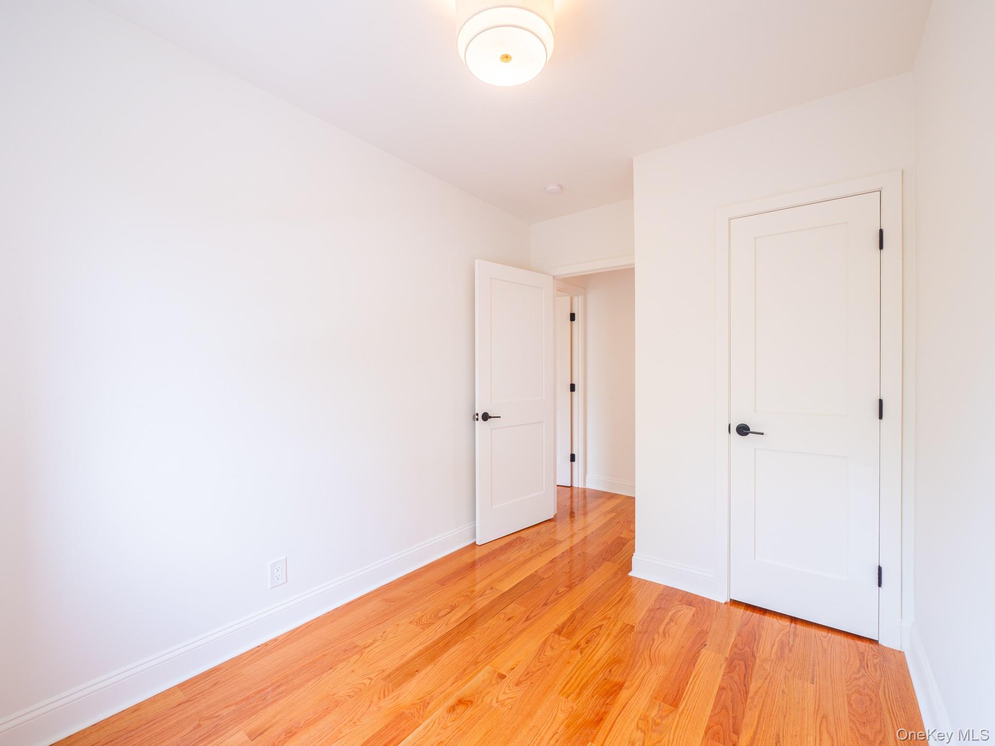 Single Family Hendrickson Brooklyn, NY 11234, MLS-995780-21
