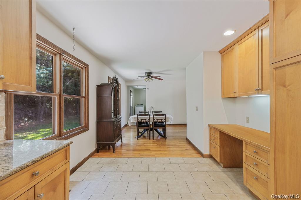 Single Family Willow Terrace Lane Suffolk County, NY 11957, MLS-995799-26