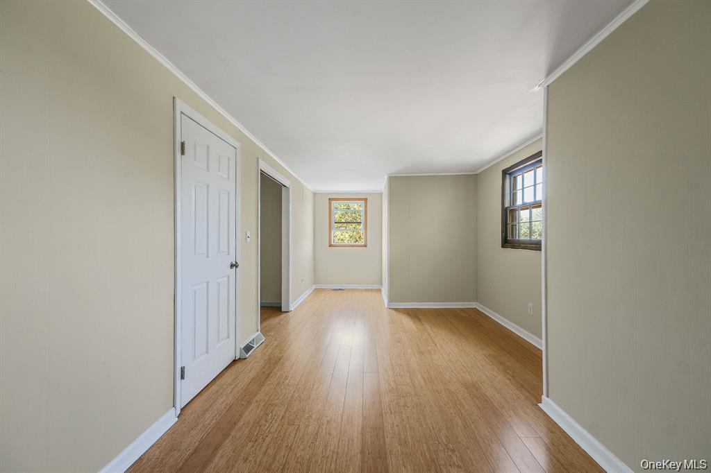 Single Family Willow Terrace Lane Suffolk County, NY 11957, MLS-995799-32