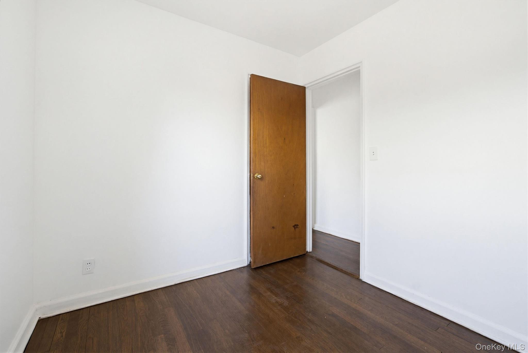 Single Family Logan Bronx, NY 10465, MLS-995803-18