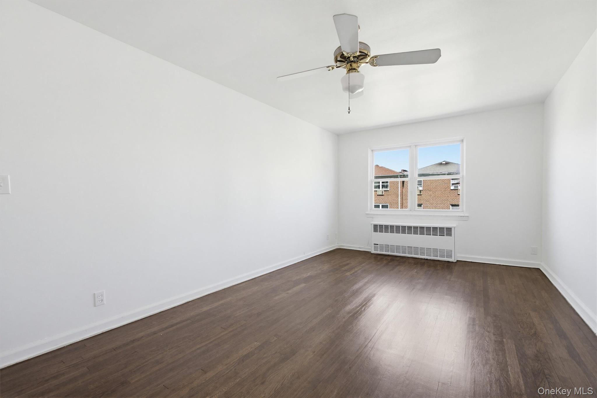 Single Family Logan Bronx, NY 10465, MLS-995803-21