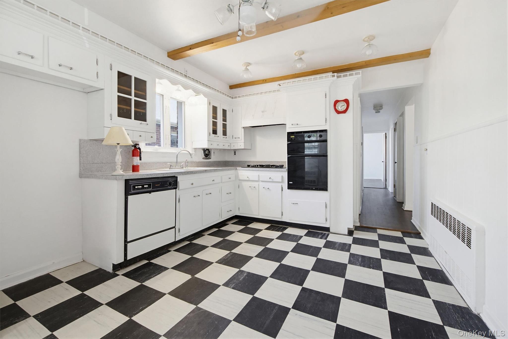 Single Family Logan Bronx, NY 10465, MLS-995803-9