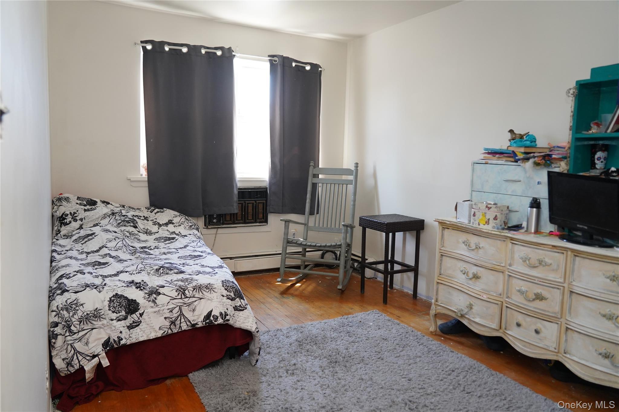 Single Family 88th Street  Queens, NY 11416, MLS-995814-20