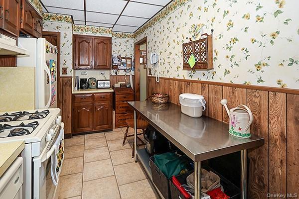 Single Family 74th Queens, NY 11385, MLS-995866-16