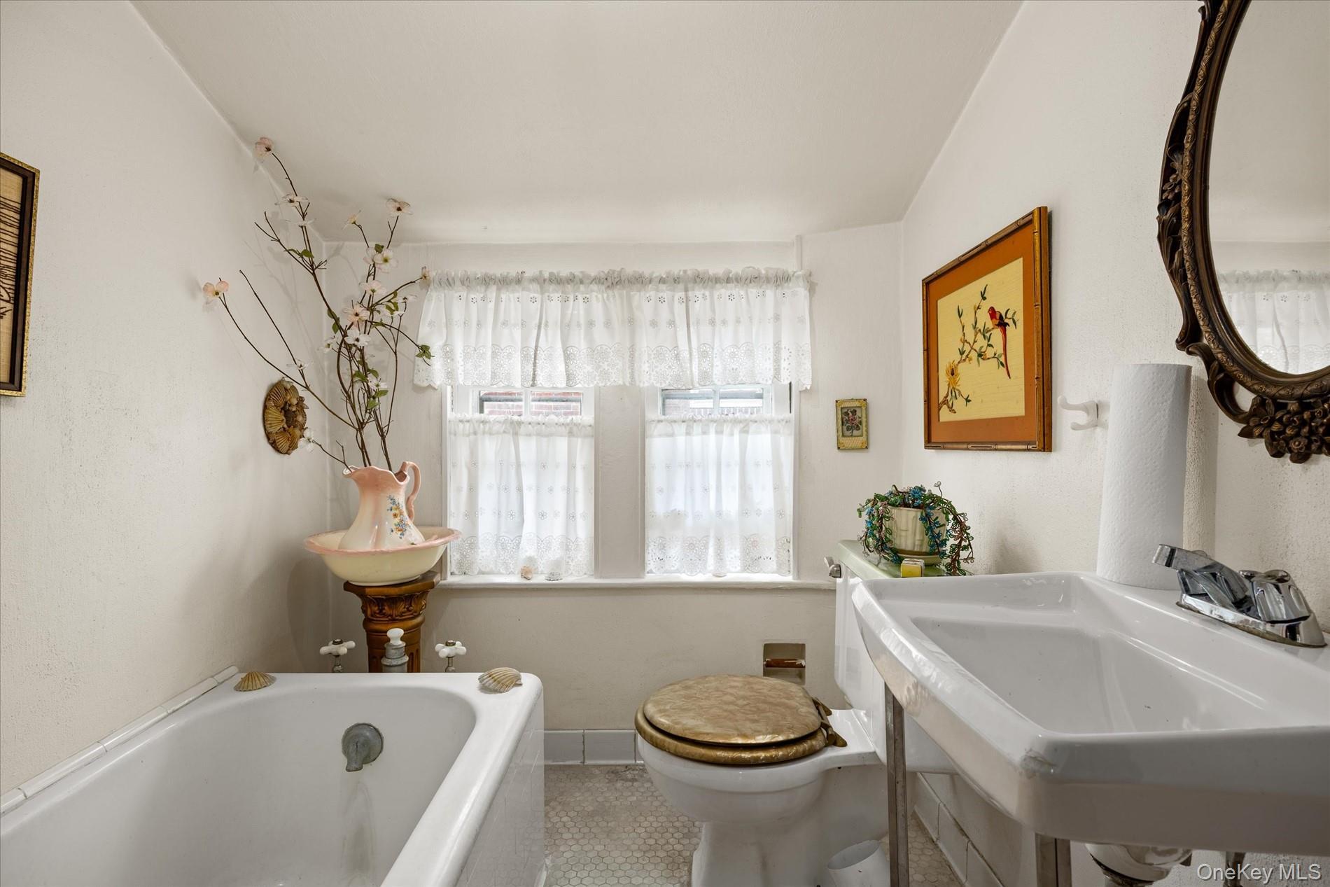 Single Family 168th Street  Queens, NY 11358, MLS-995920-23