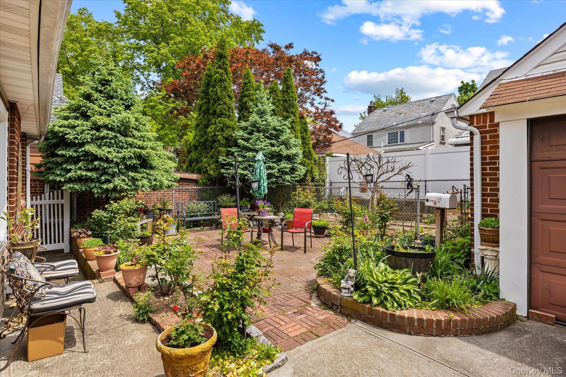 Single Family 168th Street  Queens, NY 11358, MLS-995920-4
