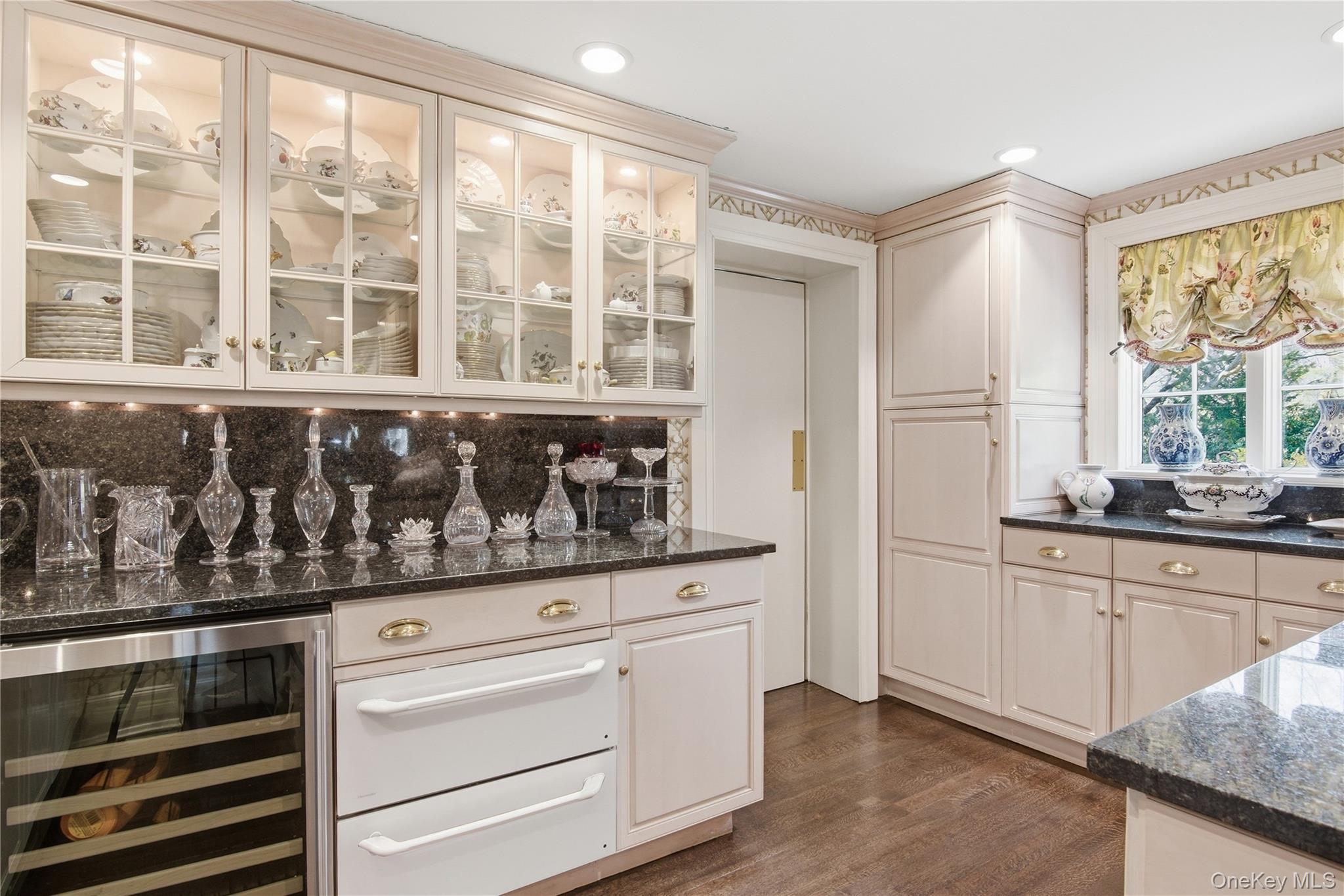 Single Family Piping Rock Road Nassau County, NY 11560, MLS-995929-11