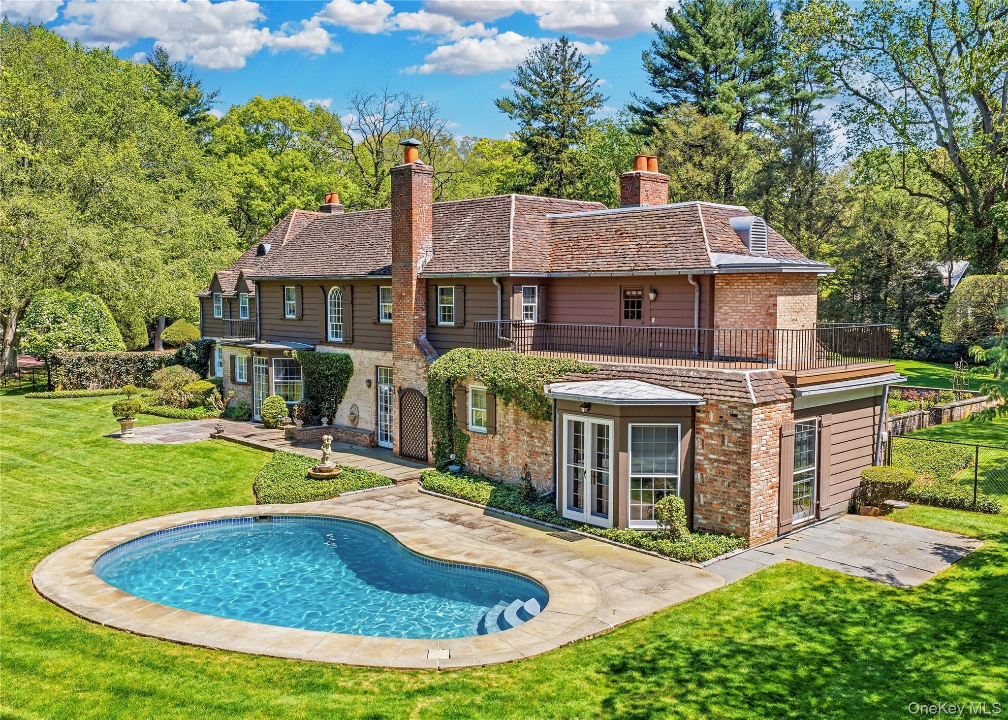 Single Family Piping Rock Road Nassau County, NY 11560, MLS-995929-25
