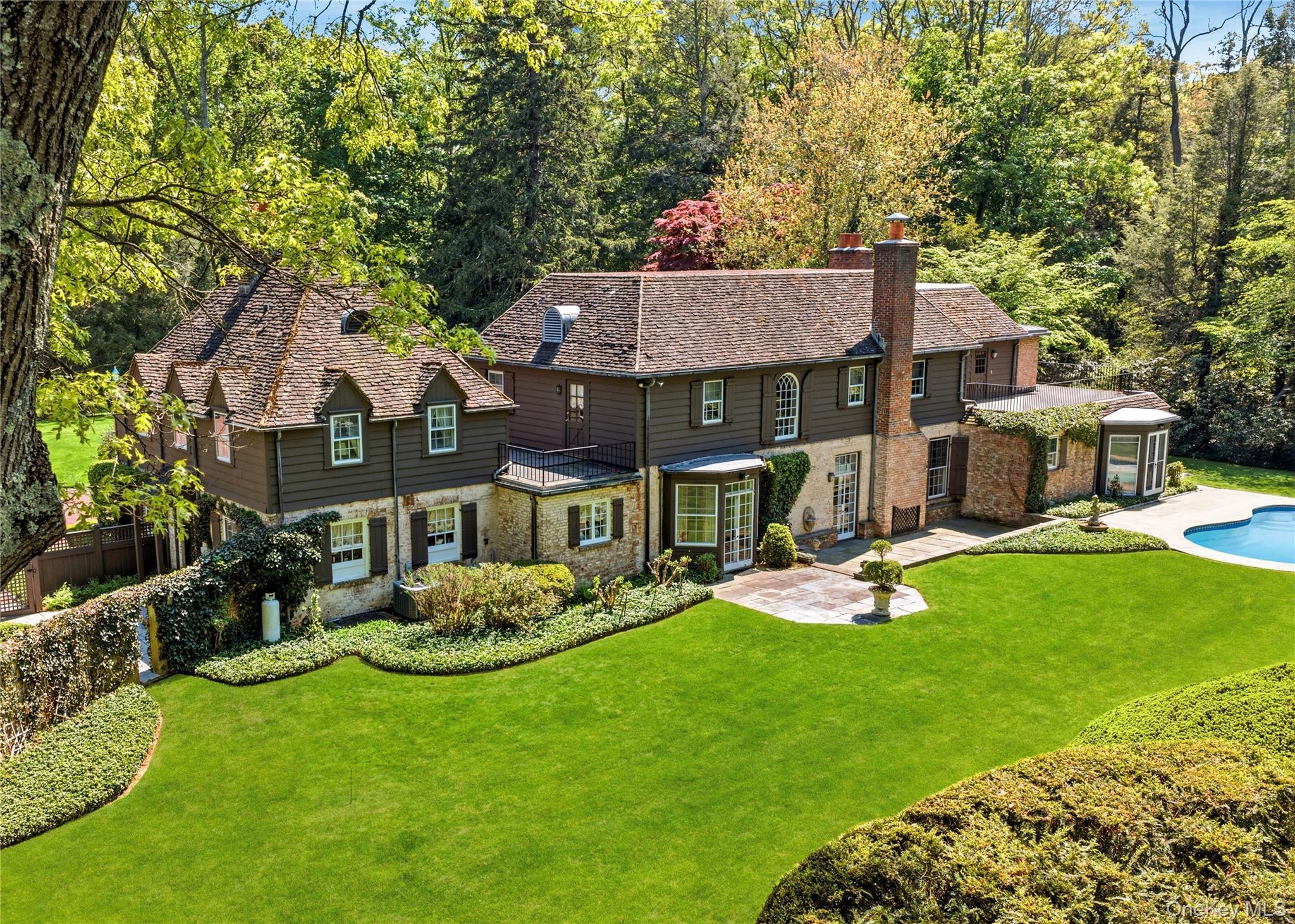 Single Family Piping Rock Road Nassau County, NY 11560, MLS-995929-26