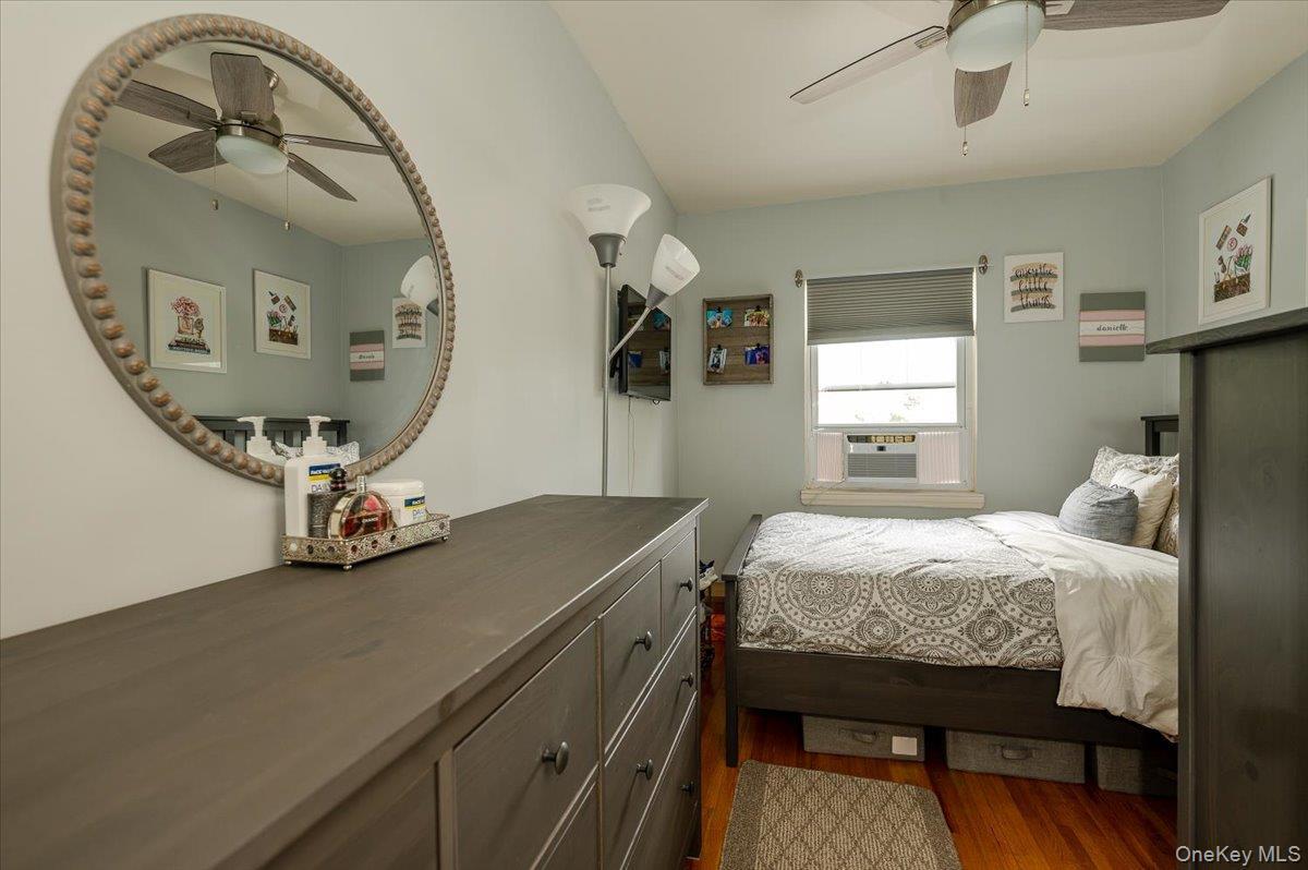Single Family Narragansett Bronx, NY 10461, MLS-995978-13