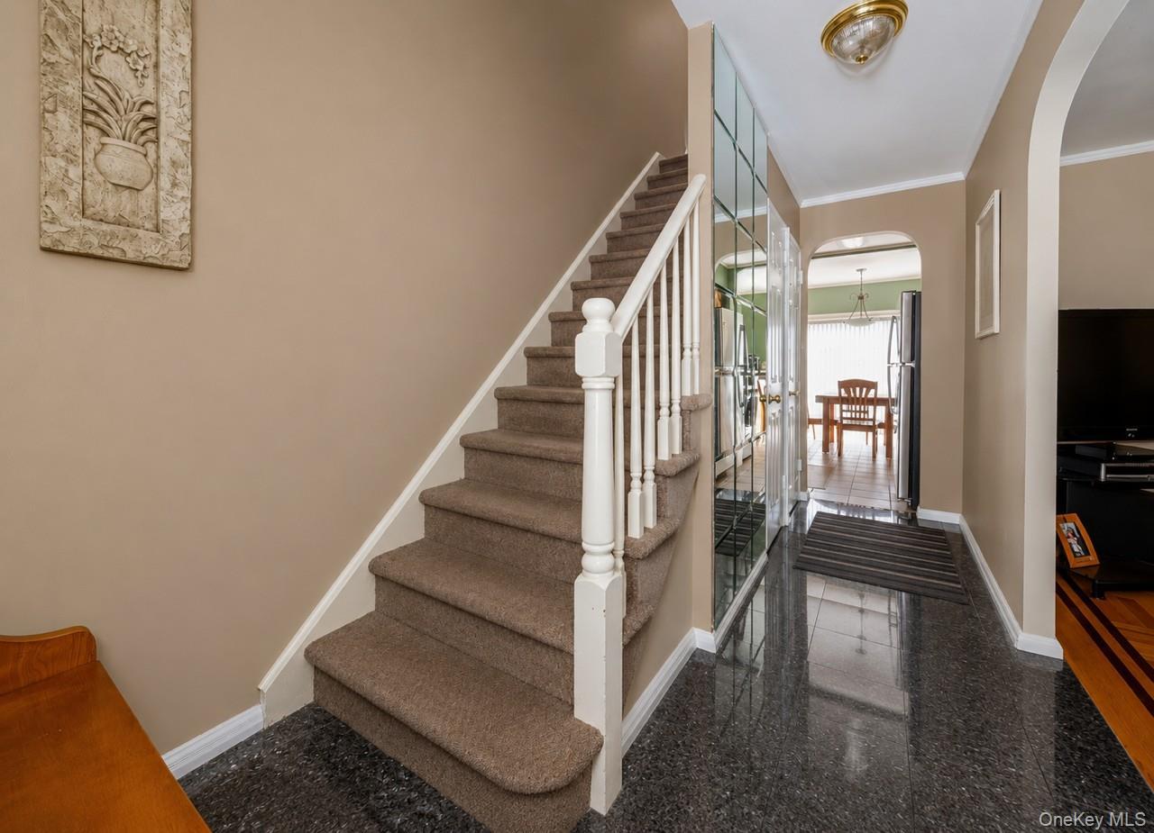 Single Family Narragansett Bronx, NY 10461, MLS-995978-4