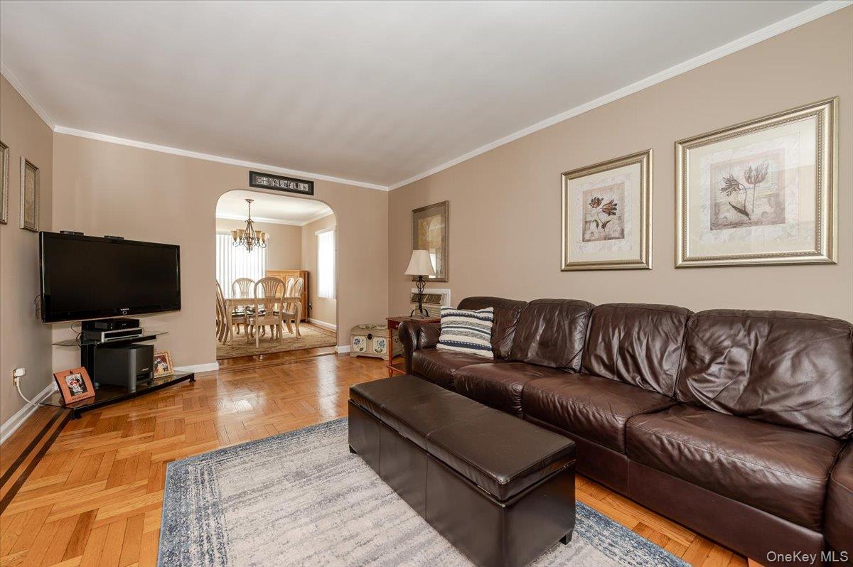 Single Family Narragansett Bronx, NY 10461, MLS-995978-5