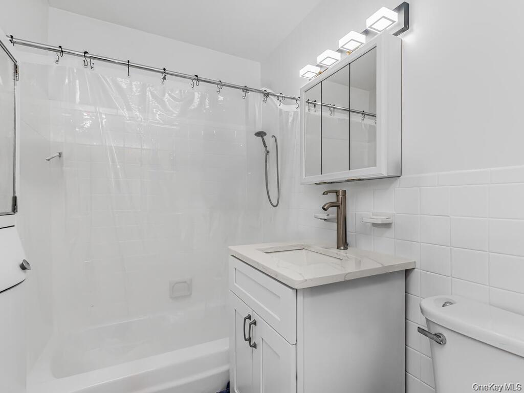 Apartment Kappock Bronx, NY 10463, MLS-995981-10