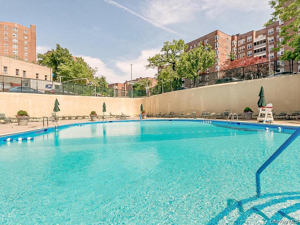 Apartment Kappock Bronx, NY 10463, MLS-995981-13