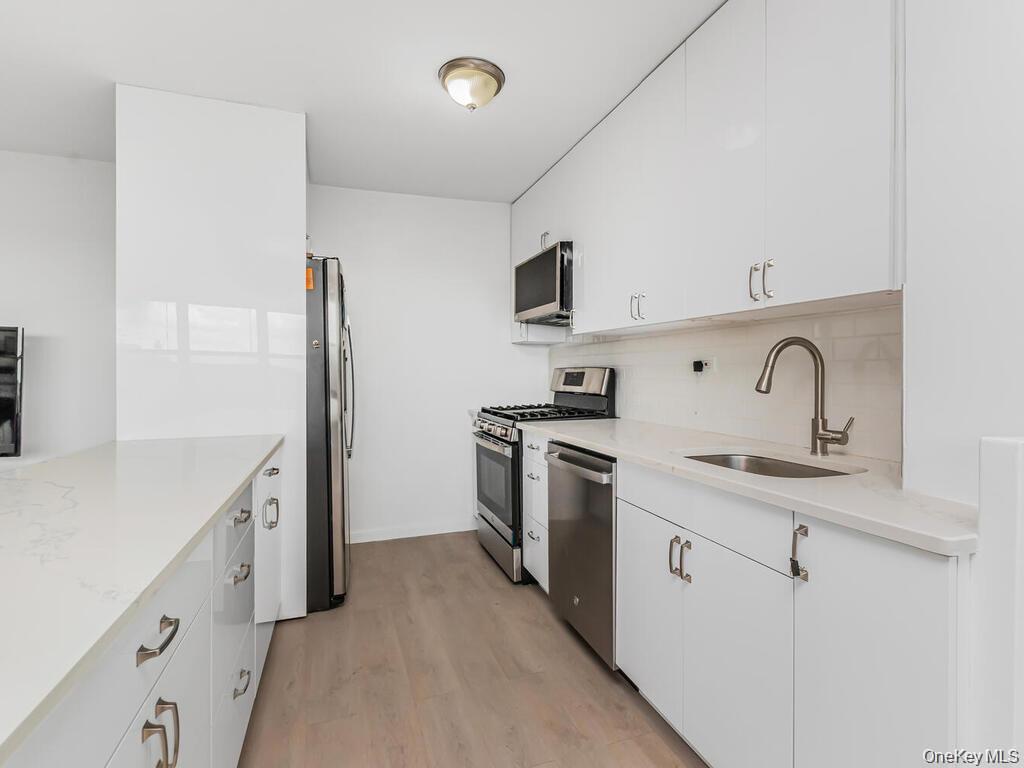 Apartment Kappock Bronx, NY 10463, MLS-995981-8