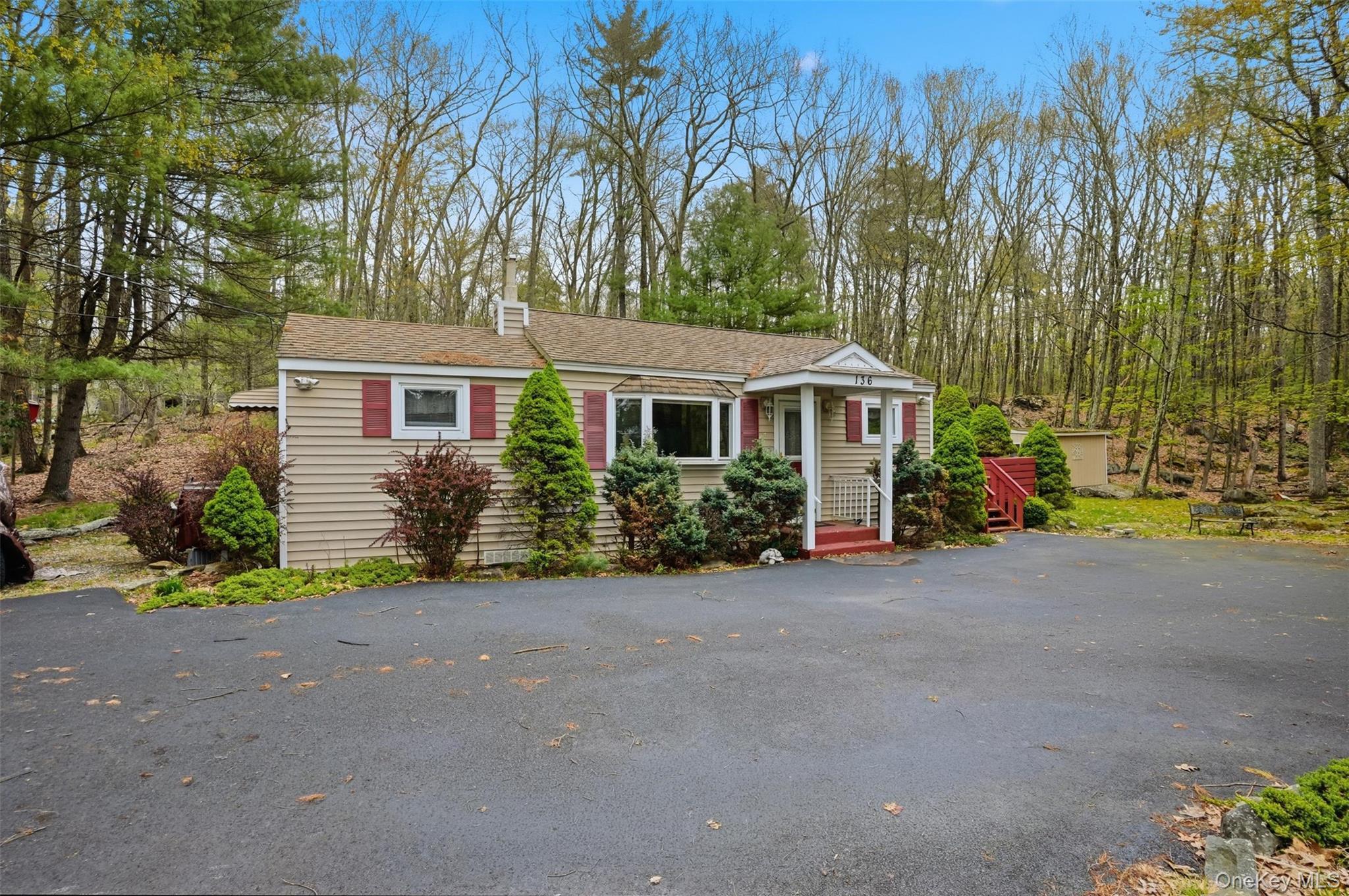 Single Family Shore Sullivan County, NY 12790, MLS-995993-2
