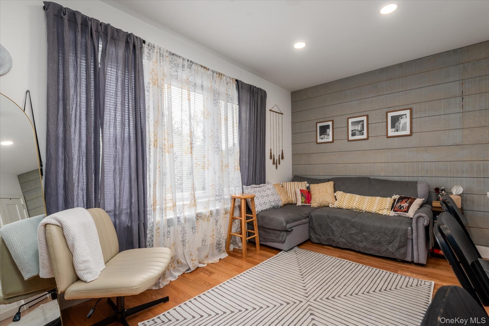 Single Family 78th Queens, NY 11385, MLS-995995-19