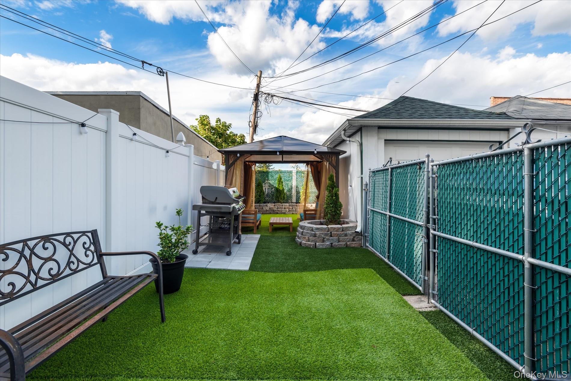 Single Family 78th Queens, NY 11385, MLS-995995-5
