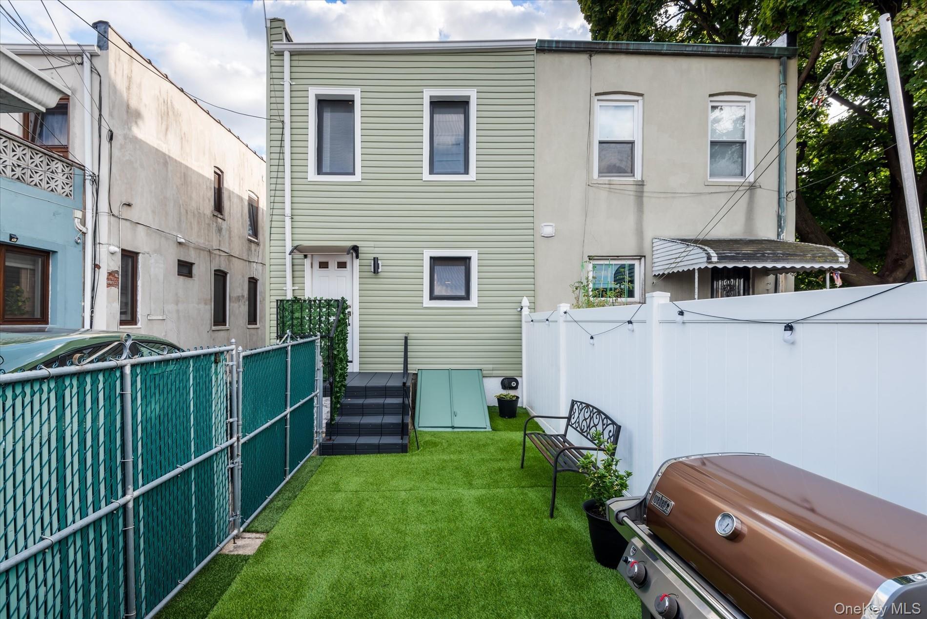 Single Family 78th Queens, NY 11385, MLS-995995-7