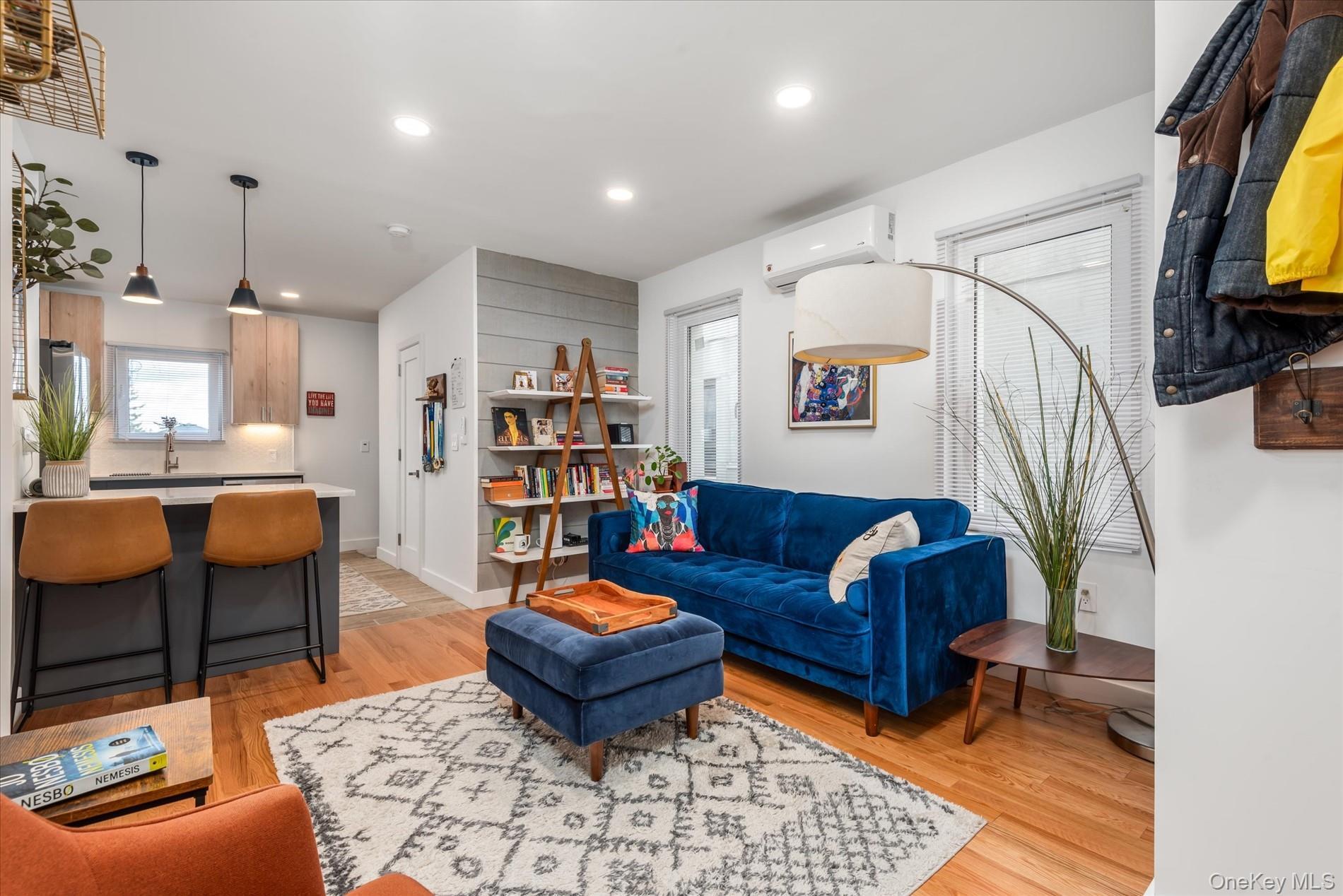 Single Family 78th Queens, NY 11385, MLS-995995-8