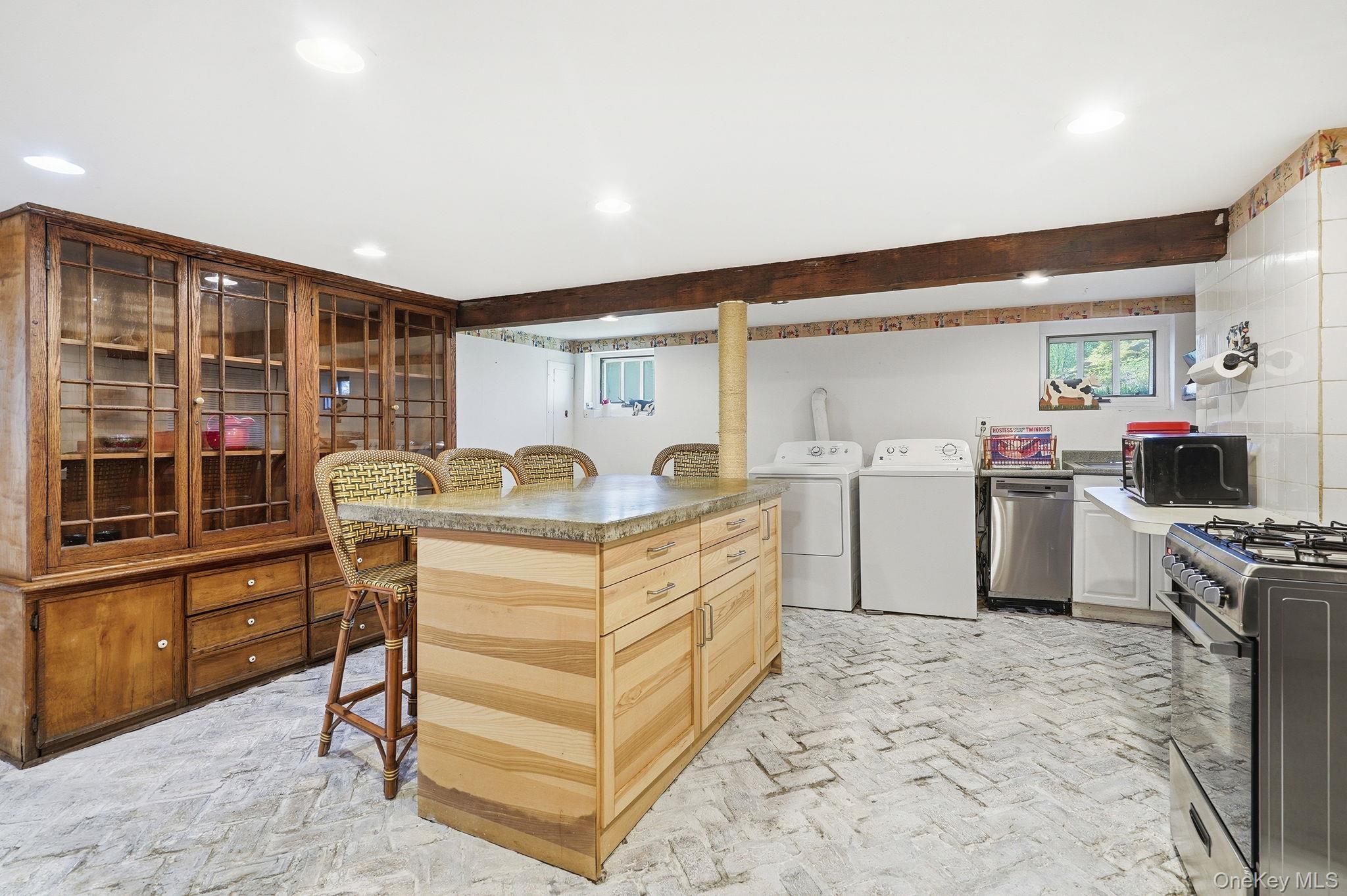 Single Family Cedar Lane Westchester County, NY 10562, MLS-996003-11