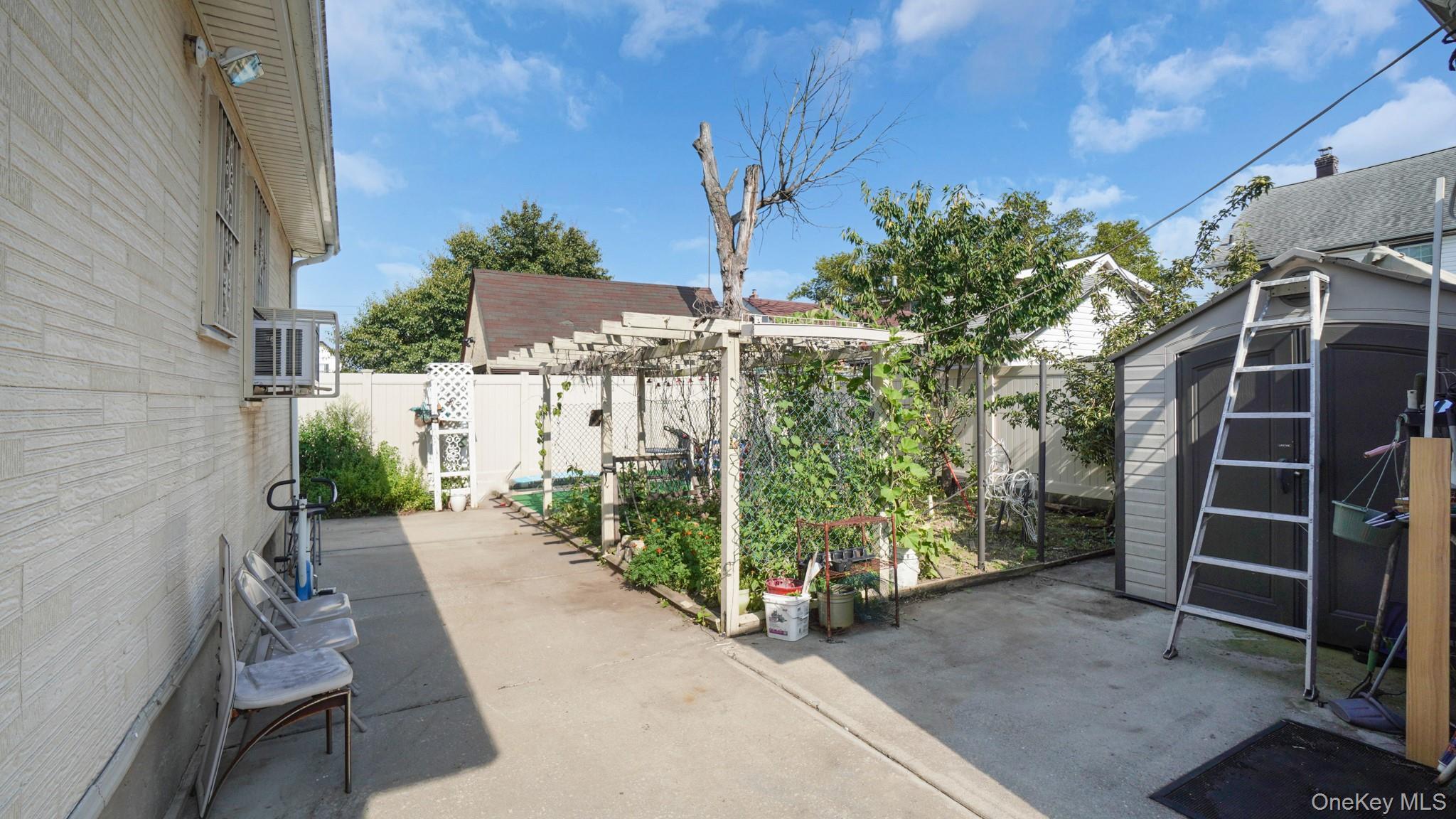Single Family 93rd Avenue Queens, NY 11428, MLS-996021-3