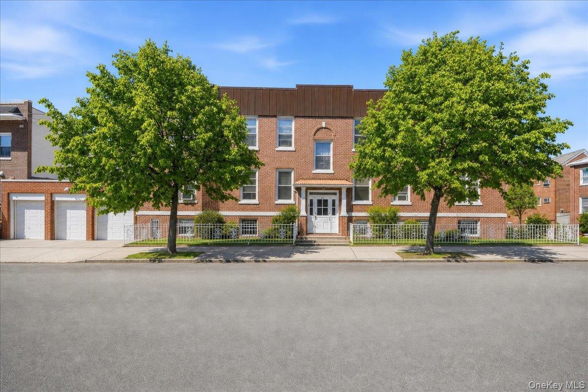 Single Family Hobart  Bronx, NY 10461, MLS-996033-2
