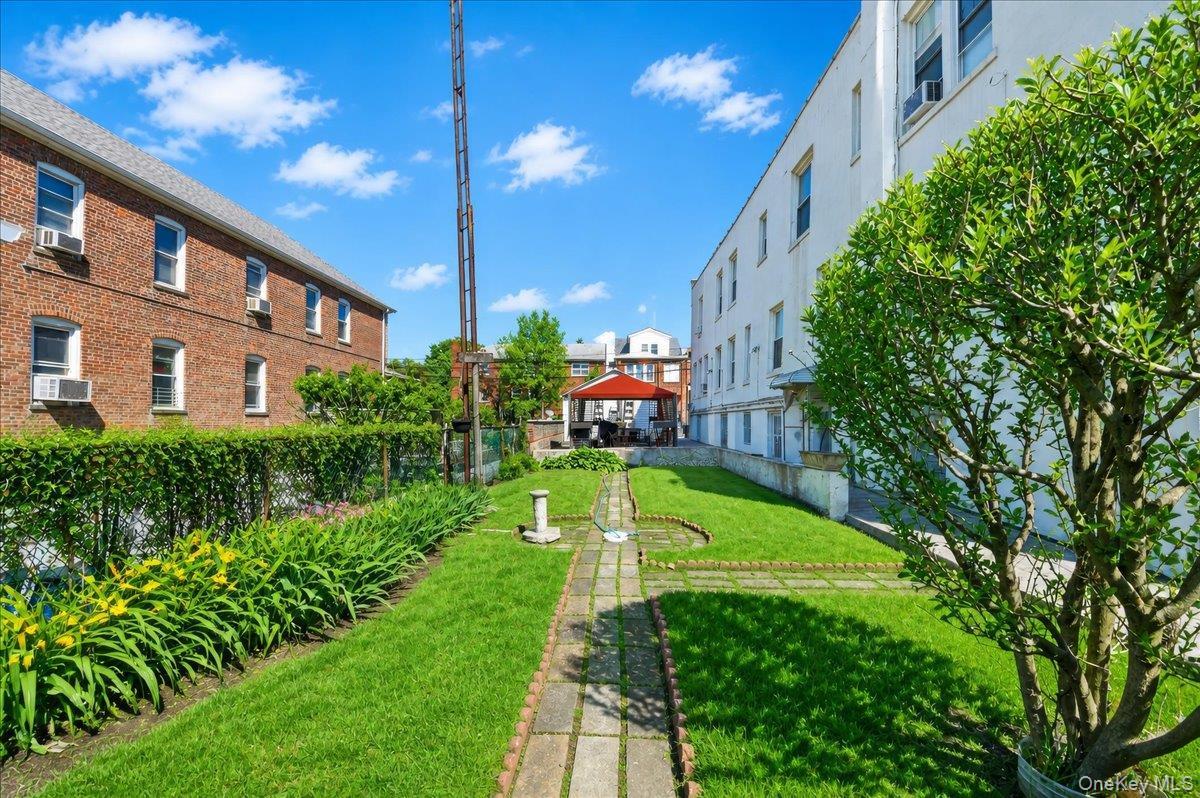Single Family Hobart  Bronx, NY 10461, MLS-996033-6